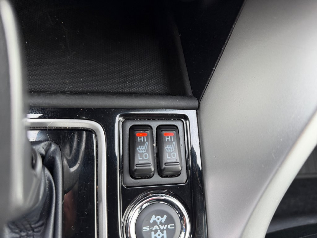 Used 2025 Mitsubishi Eclipse Cross SEL AWD/4WD image 30