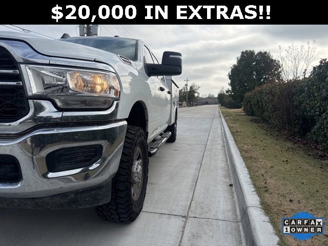 Used 2024 RAM 3500 Tradesman w/ Chrome Appearance Group image 21