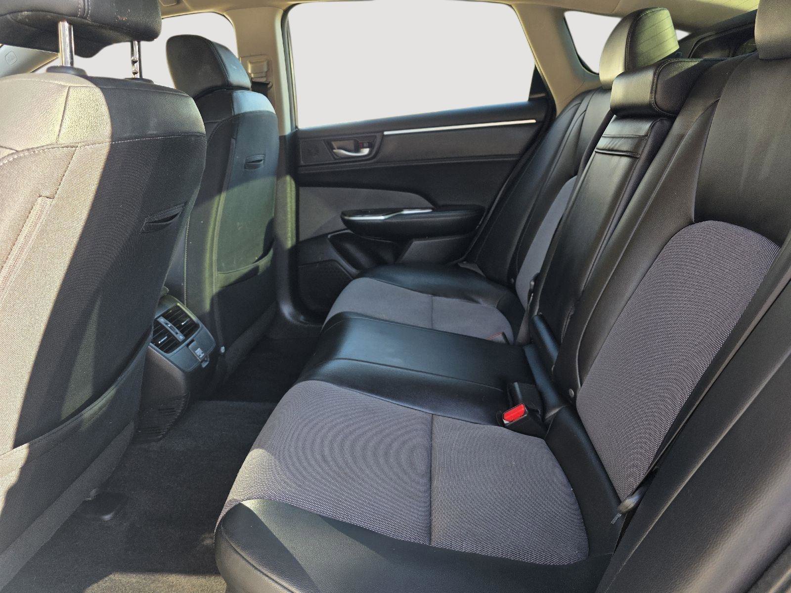 Used 2019 Honda Clarity Plug-In Hybrid image 13