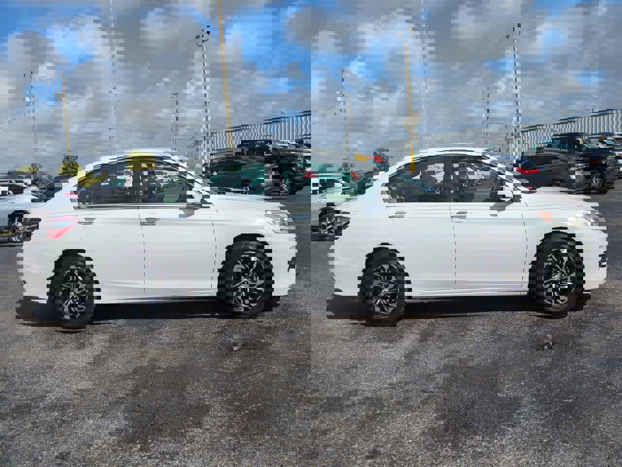 Used 2016 Honda Accord LX image 3