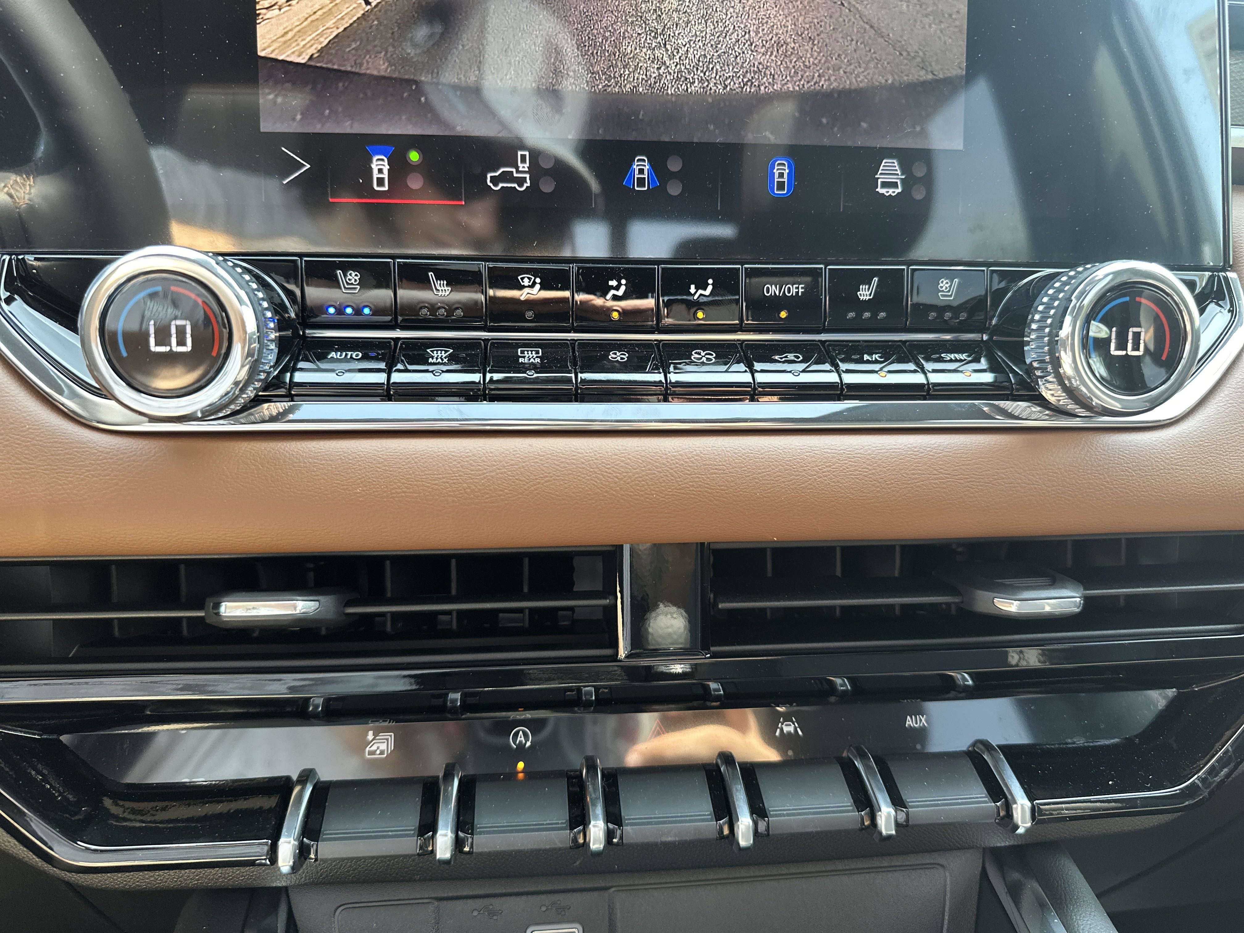 New 2025 GMC Canyon AT4 w/ Technology Plus Package image 22