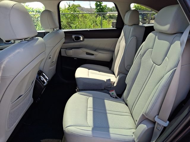Used 2023 Kia Sorento SX Prestige AWD/4WD image 10