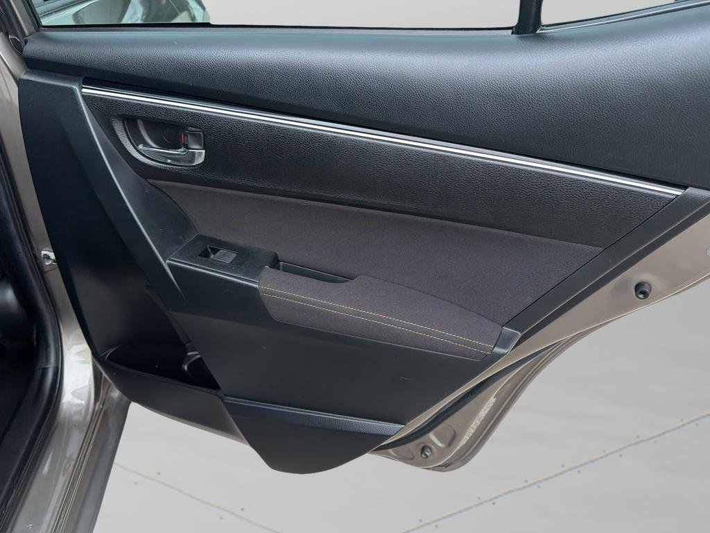 Used 2019 Toyota Corolla LE FWD image 11