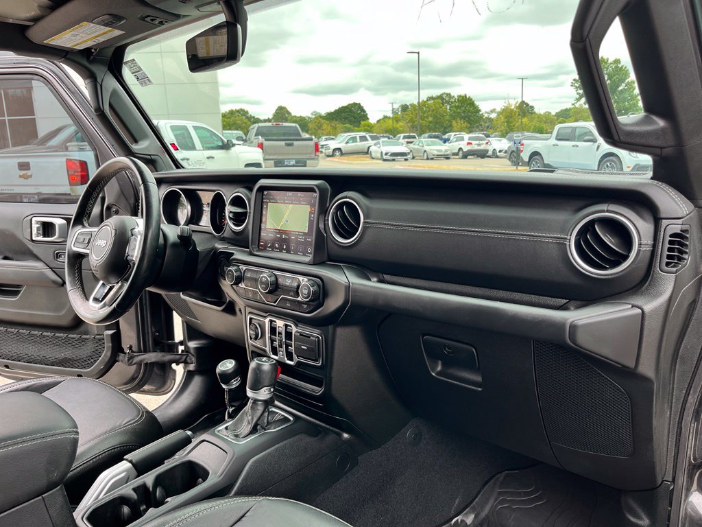 Used 2020 Jeep Gladiator Overland AWD/4WD image 11