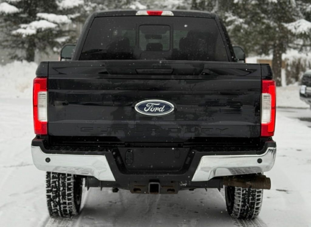 Used 2017 Ford F250 XLT w/ XLT Value Package image 4