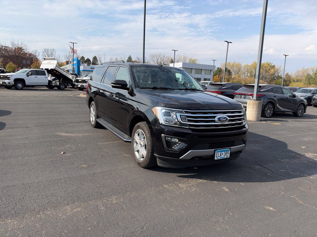 Used 2020 Ford Expedition Max XLT w/ Equipment Group 202A AWD/4WD image 8