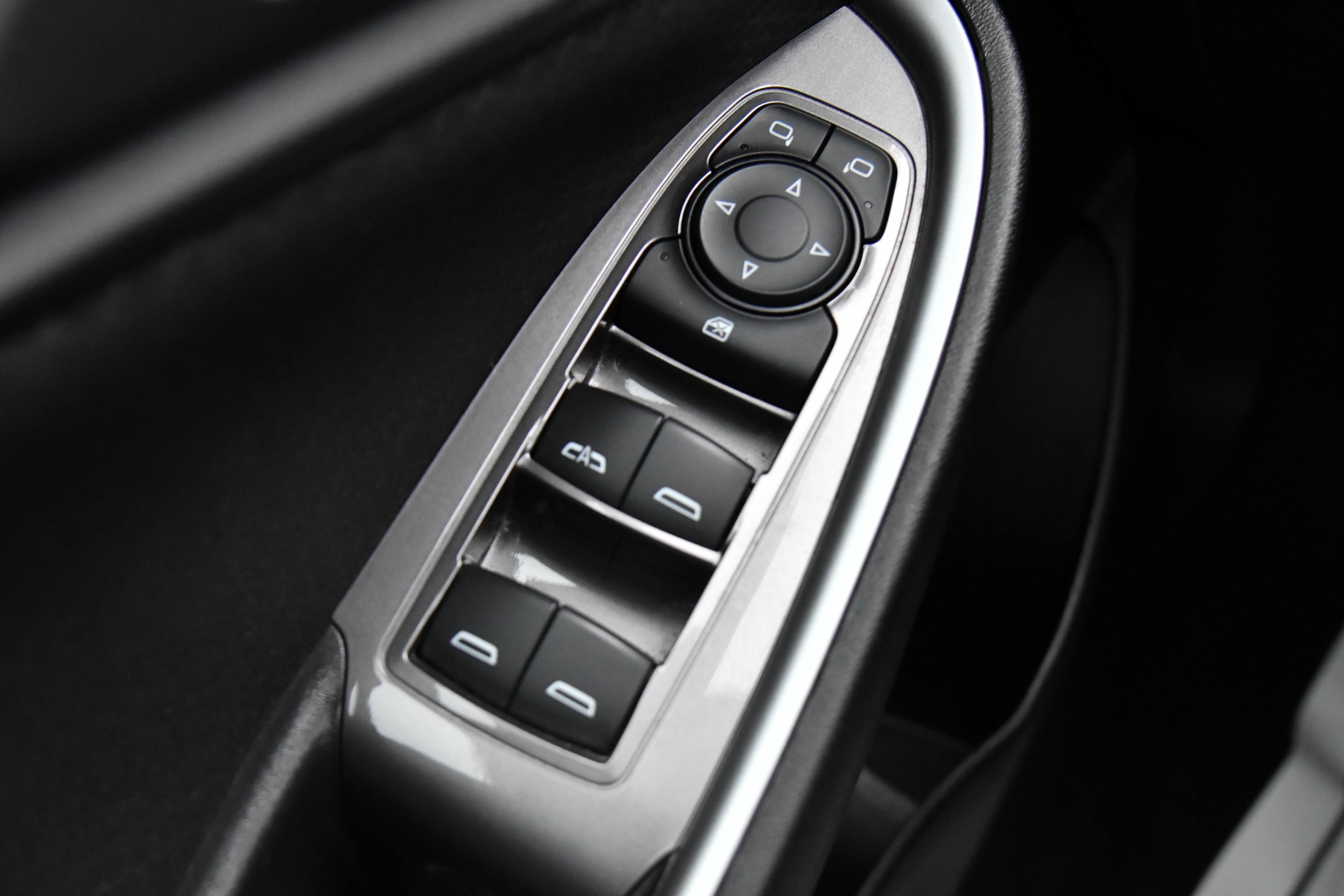 Used 2023 Chevrolet Malibu LT image 31