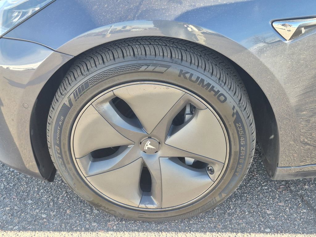 Used 2019 Tesla Model 3 Long Range image 17