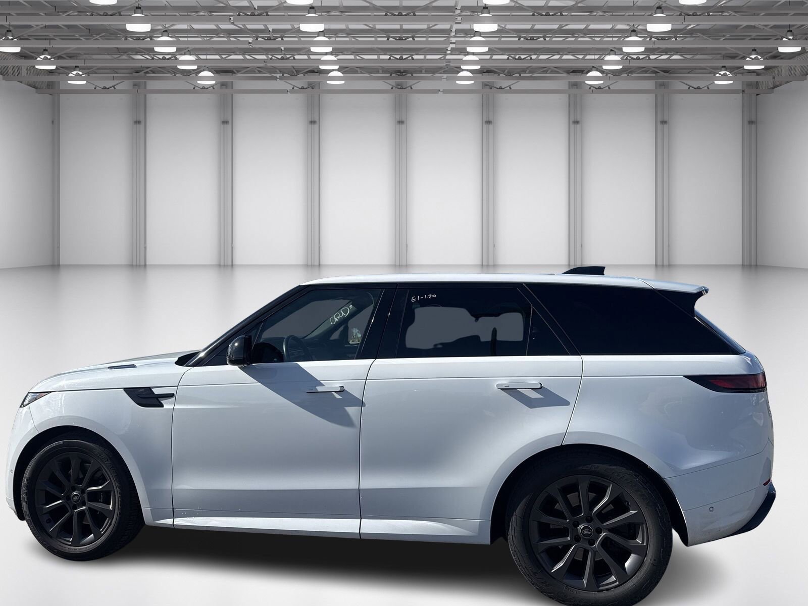 Used 2024 Land Rover Range Rover Sport Dynamic SE image 8