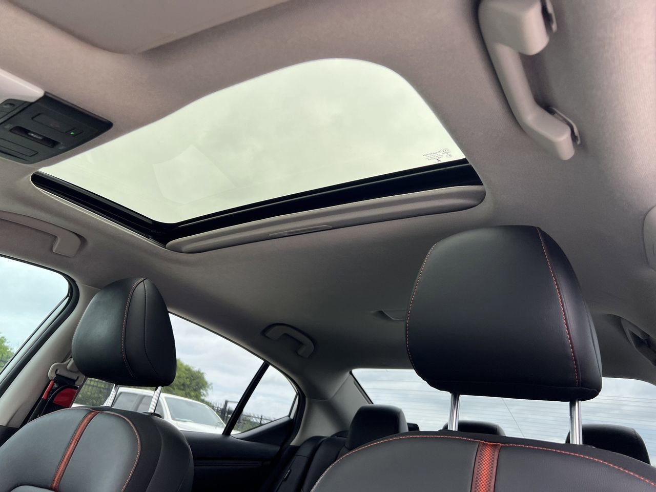 Certified 2024 Nissan Sentra SR w/ SR Premium Package FWD image 10