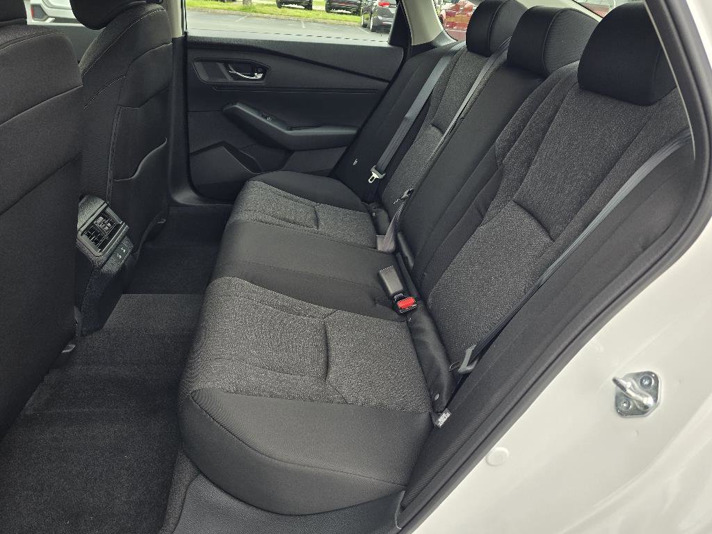 New 2025 Honda Accord SE image 12