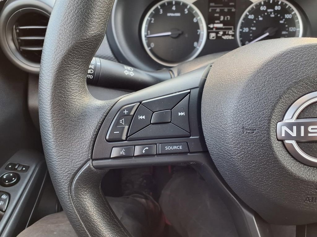 Used 2025 Nissan Kicks Play S FWD image 13