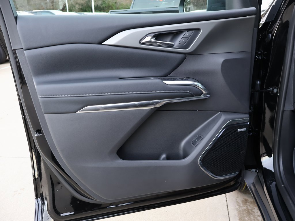 New 2026 Chevrolet Traverse LT image 10