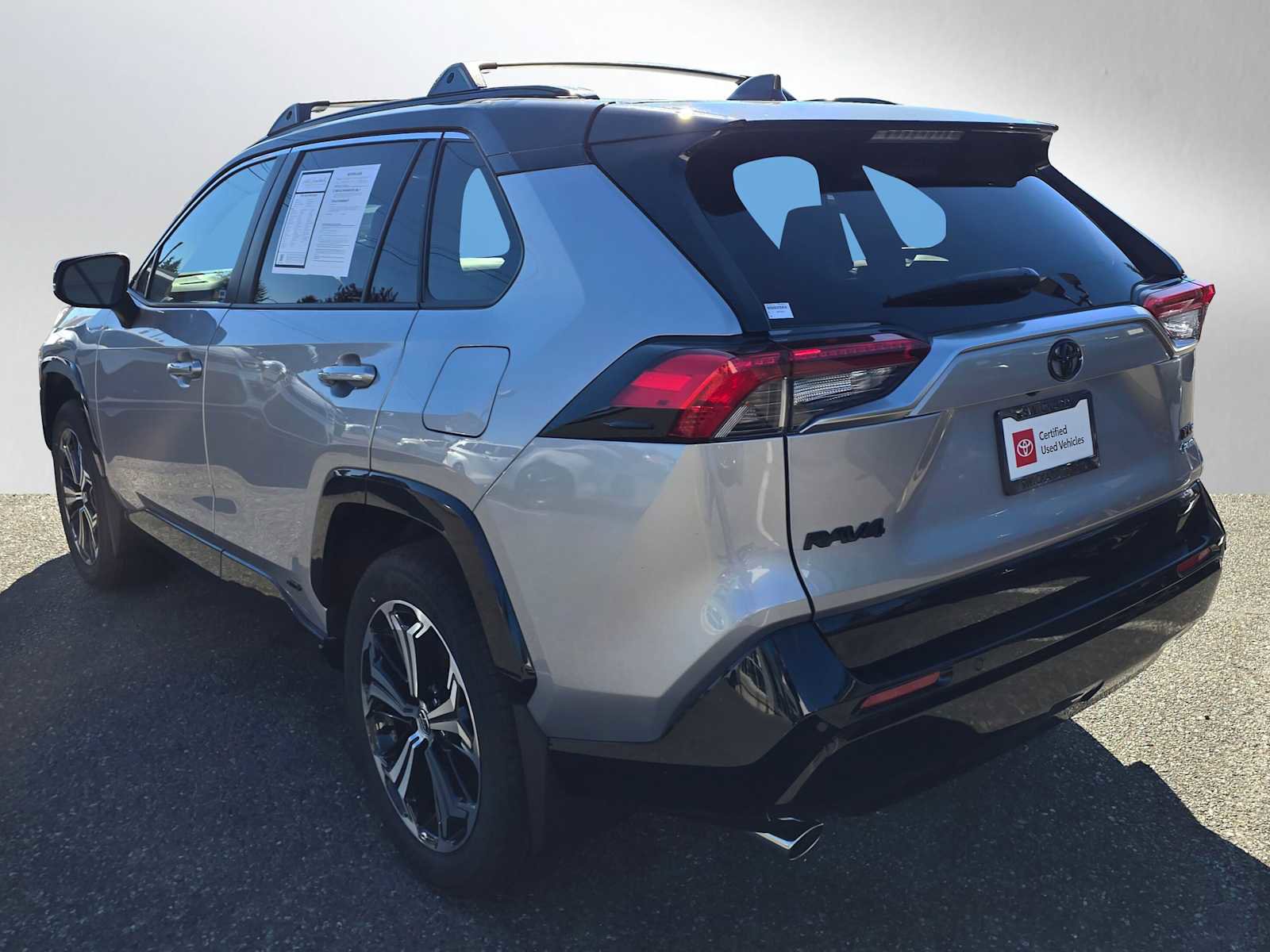 Used 2024 Toyota RAV4 XSE w/ Weather Package image 5