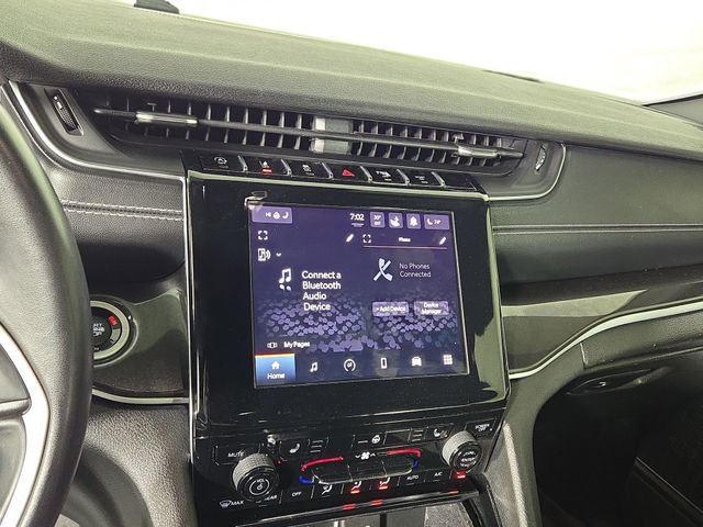 Used 2022 Jeep Grand Cherokee L Laredo image 18