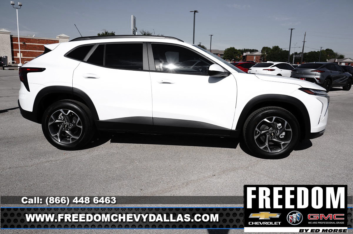 New 2026 Chevrolet Trax LT w/ LT Convenience Package FWD image 8