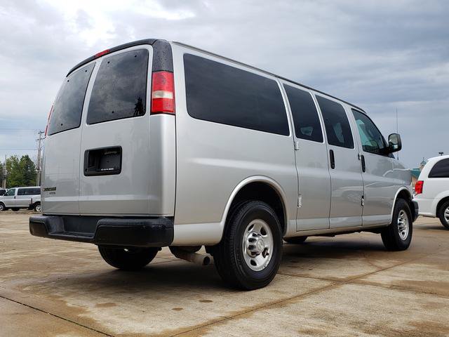 Used 2016 Chevrolet Express 2500 LS RWD image 6