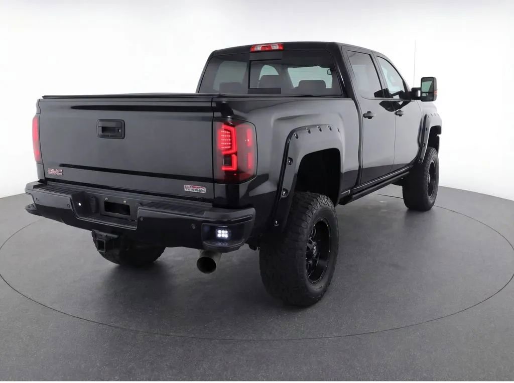 Used 2017 GMC Sierra 2500 SLT w/ Duramax Plus Package image 27