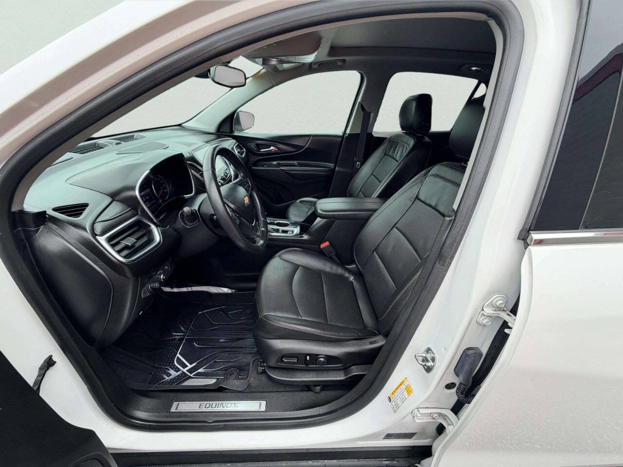 Used 2019 Chevrolet Equinox Premier AWD/4WD image 18