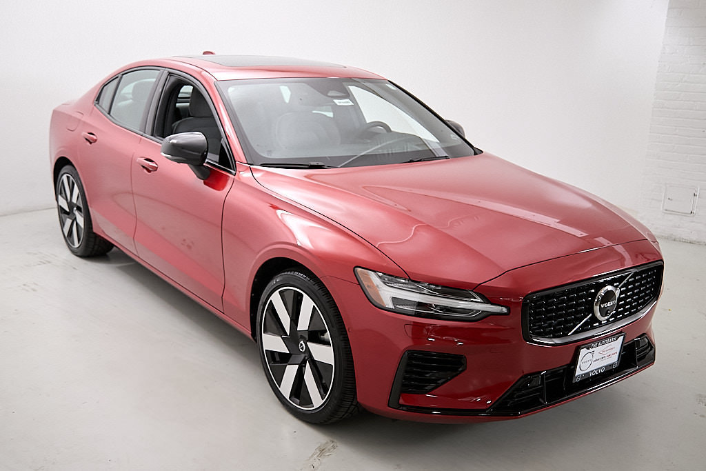Certified 2024 Volvo S60 T8 Ultimate AWD/4WD image 5