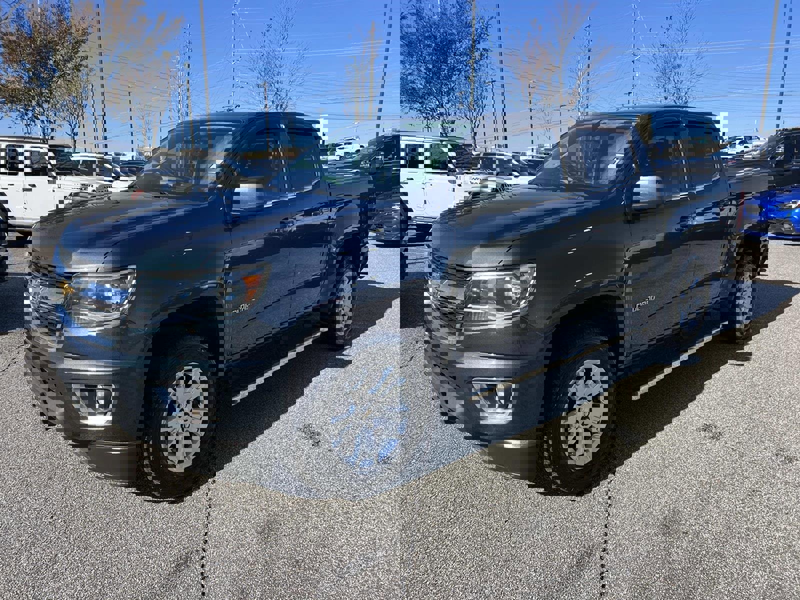 Used 2019 Chevrolet Colorado LT w/ LT Convenience Package image 3