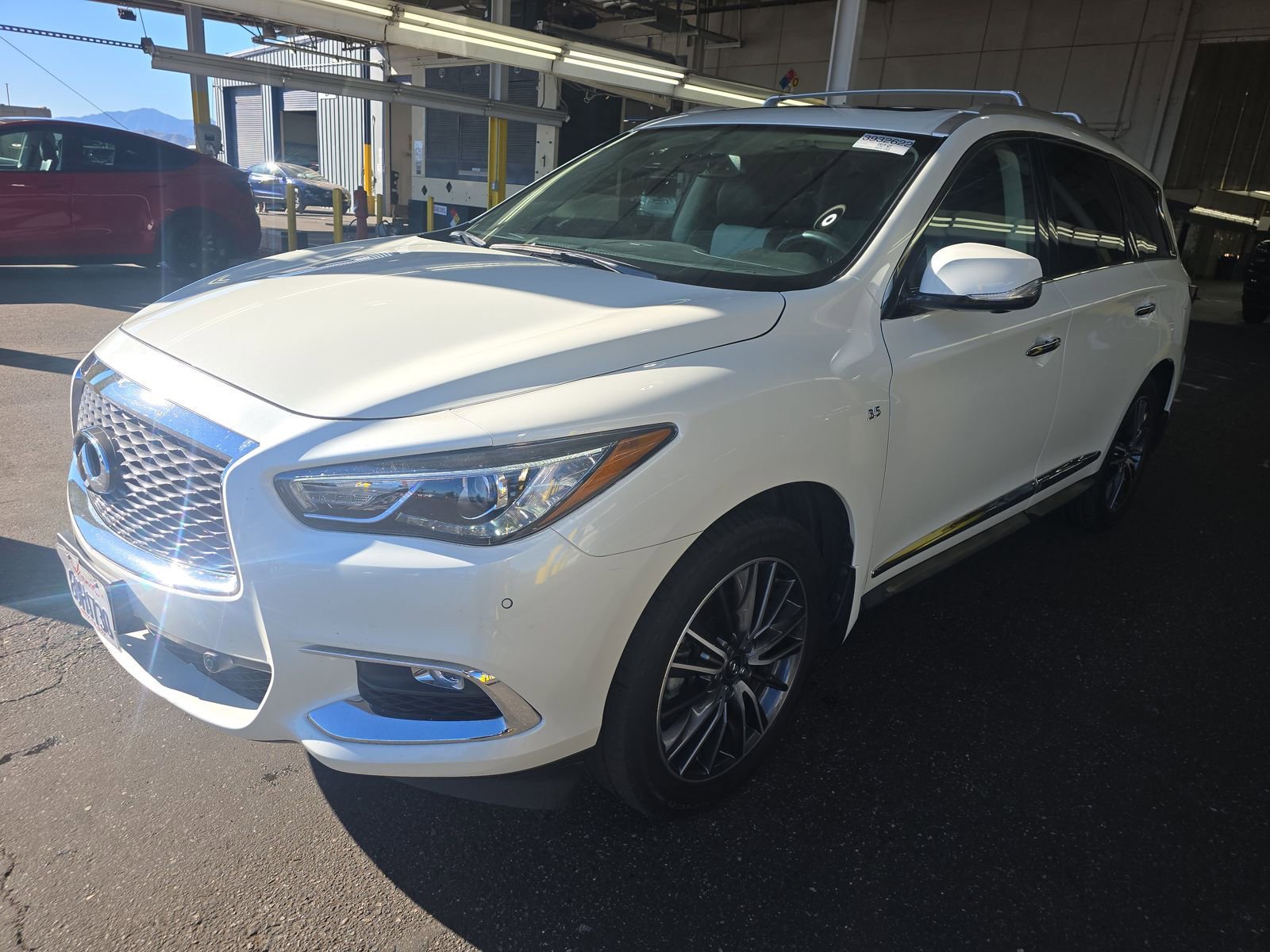 Used 2020 INFINITI QX60 Signature Edition image 1