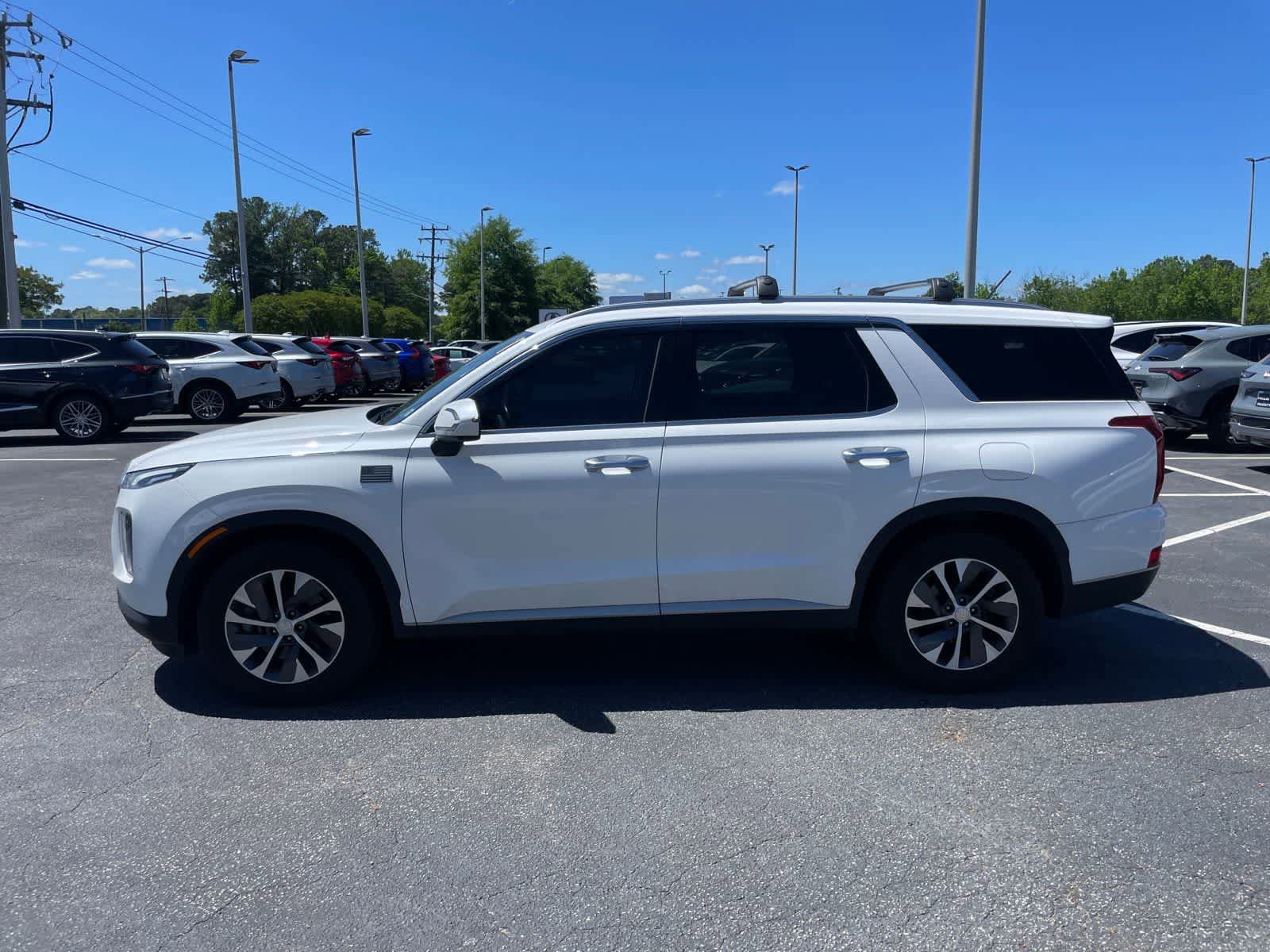 Used 2021 Hyundai Palisade SEL FWD image 2