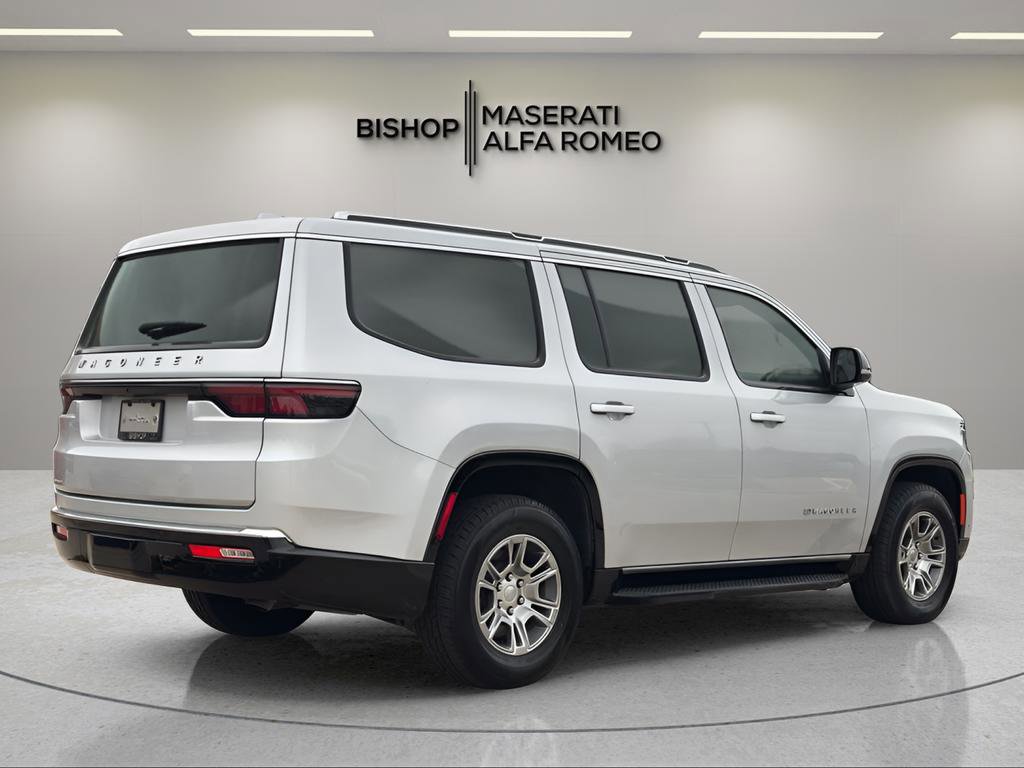 Used 2023 Jeep Wagoneer 4WD w/ Premium Group I image 14