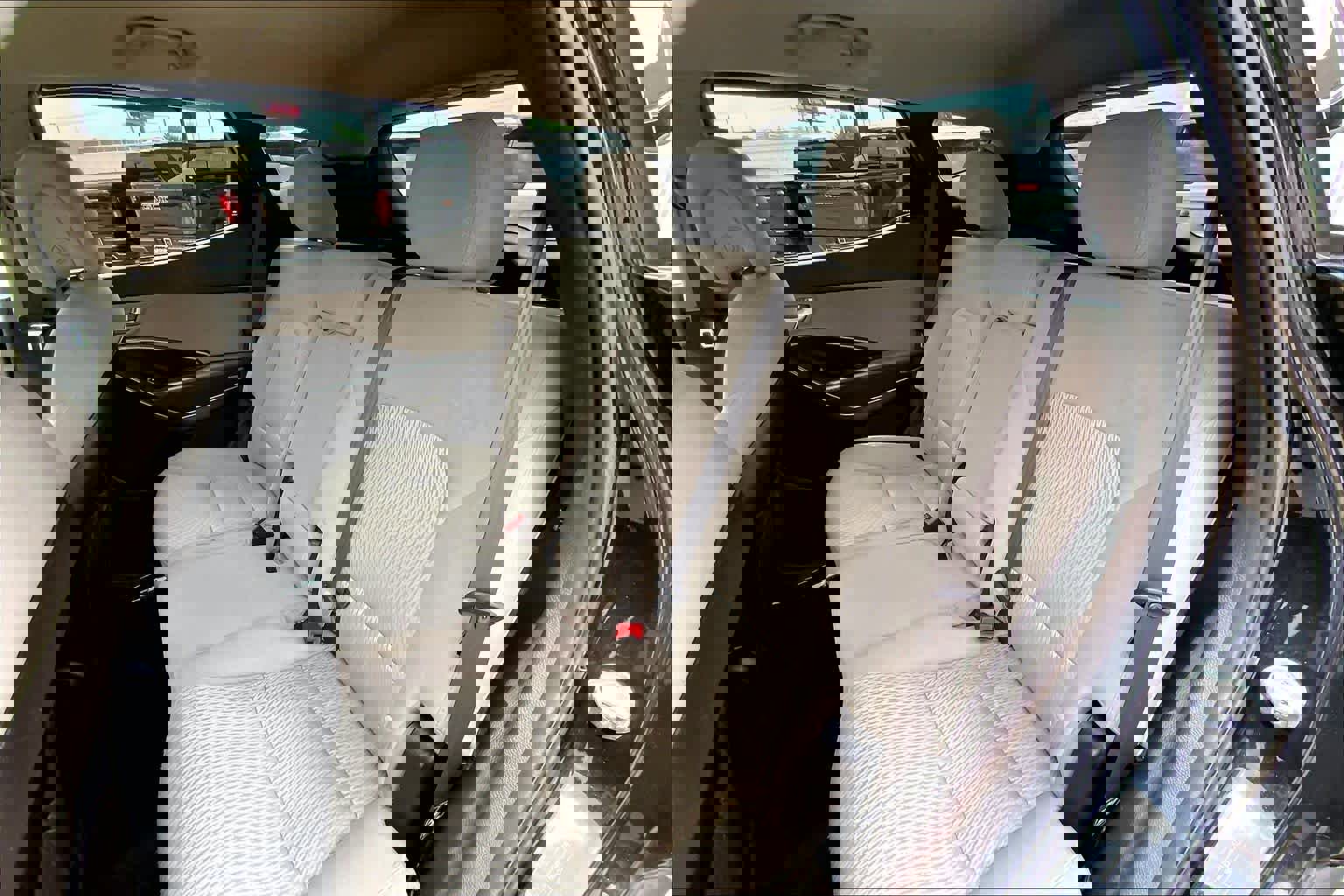 Used 2017 Hyundai Santa Fe Sport w/ Cargo Package AWD/4WD image 20