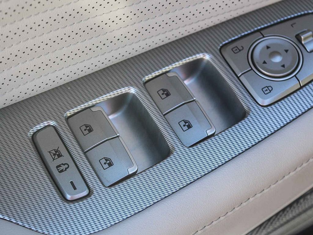 Used 2023 Hyundai Palisade Calligraphy image 21