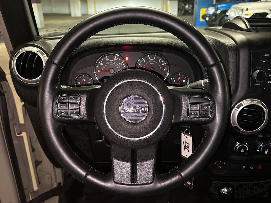 Used 2017 Jeep Wrangler Unlimited Sahara w/ Max Tow Package AWD/4WD image 20