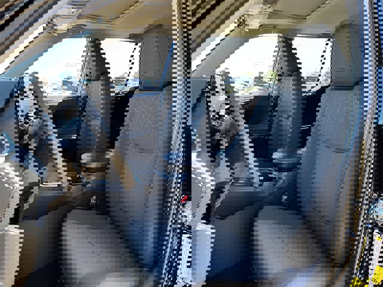 Used 2024 Toyota RAV4 XLE image 24