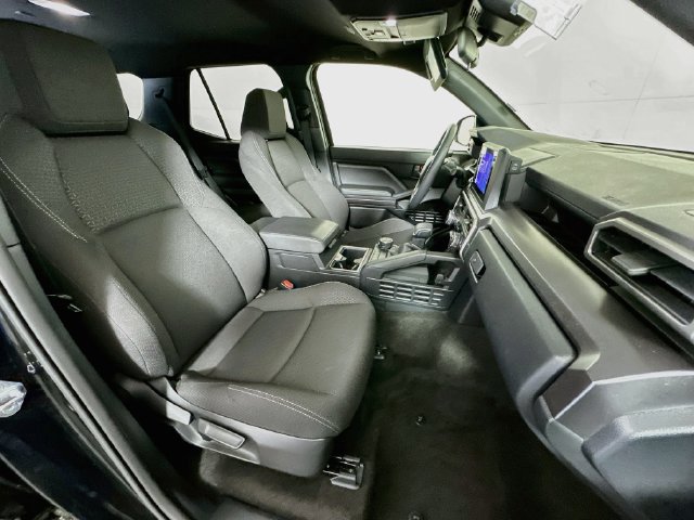 Used 2026 Toyota 4Runner SR5 AWD/4WD image 27