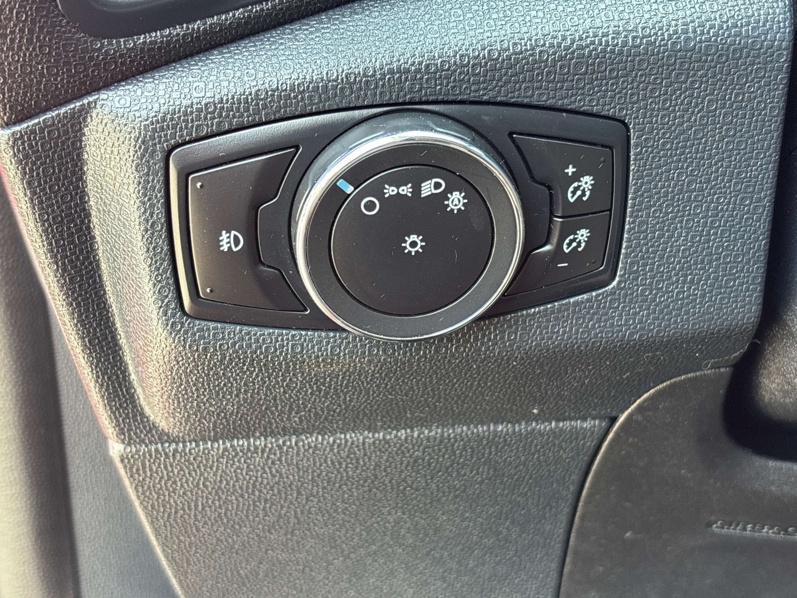 Used 2018 Ford EcoSport Titanium w/ Interior Protection Package AWD/4WD image 17