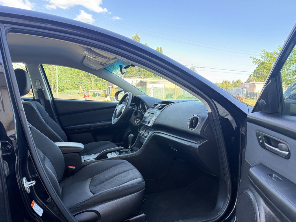 Used 2011 MAZDA MAZDA6 i Sport FWD image 18