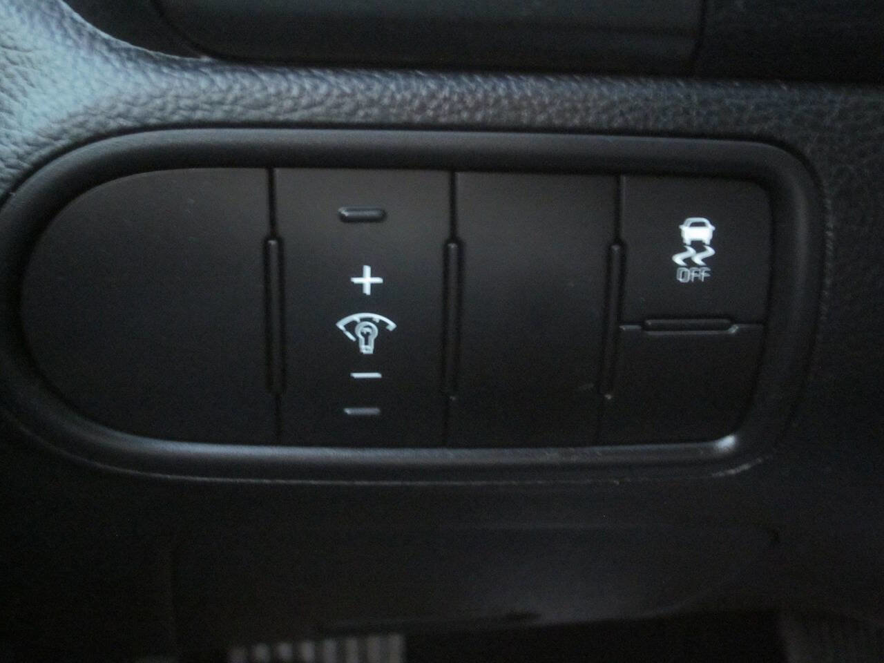 Used 2018 Kia Forte LX image 26