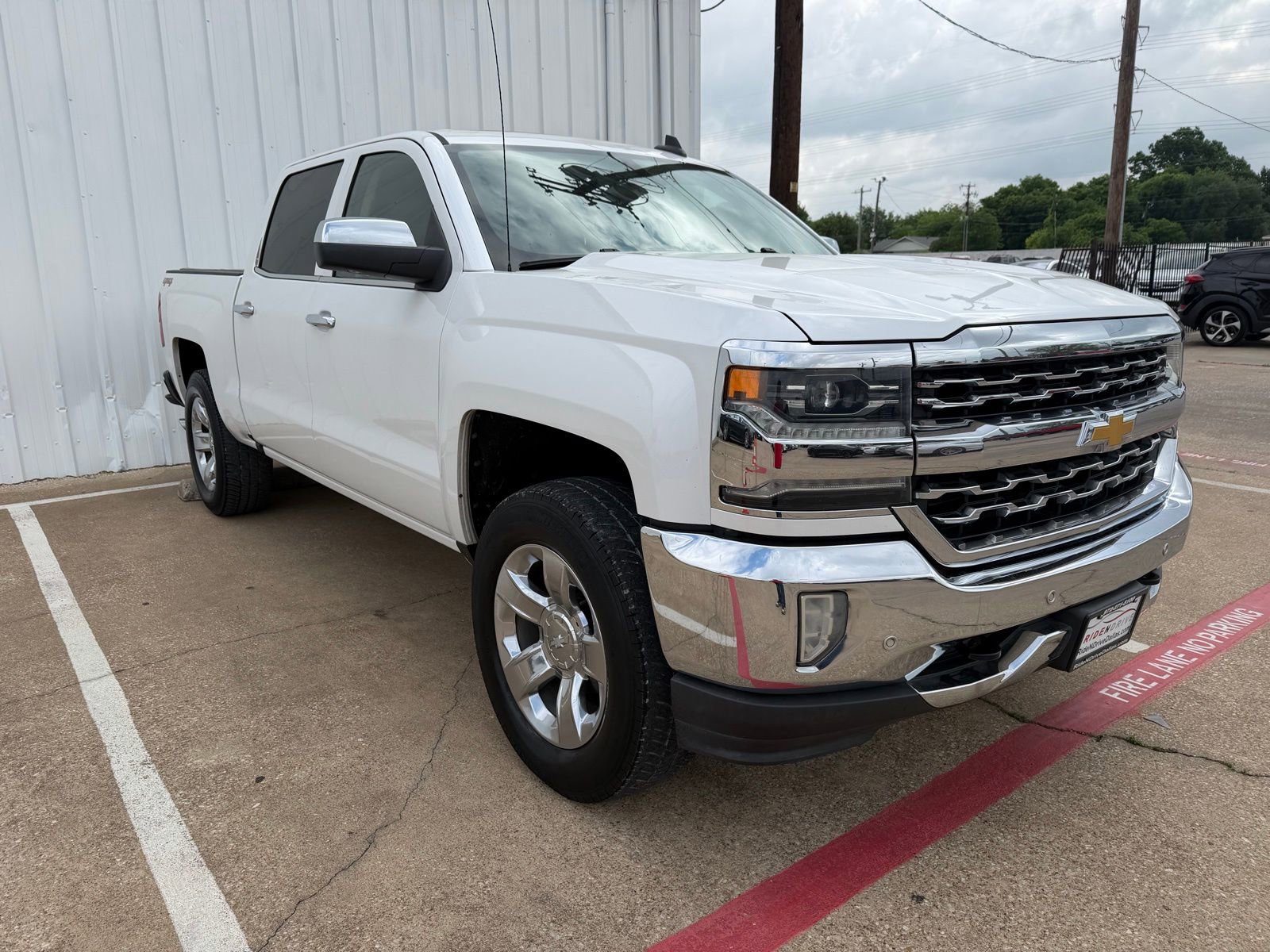 Used 2018 Chevrolet Silverado 1500 LTZ w/ Texas Edition AWD/4WD image 9