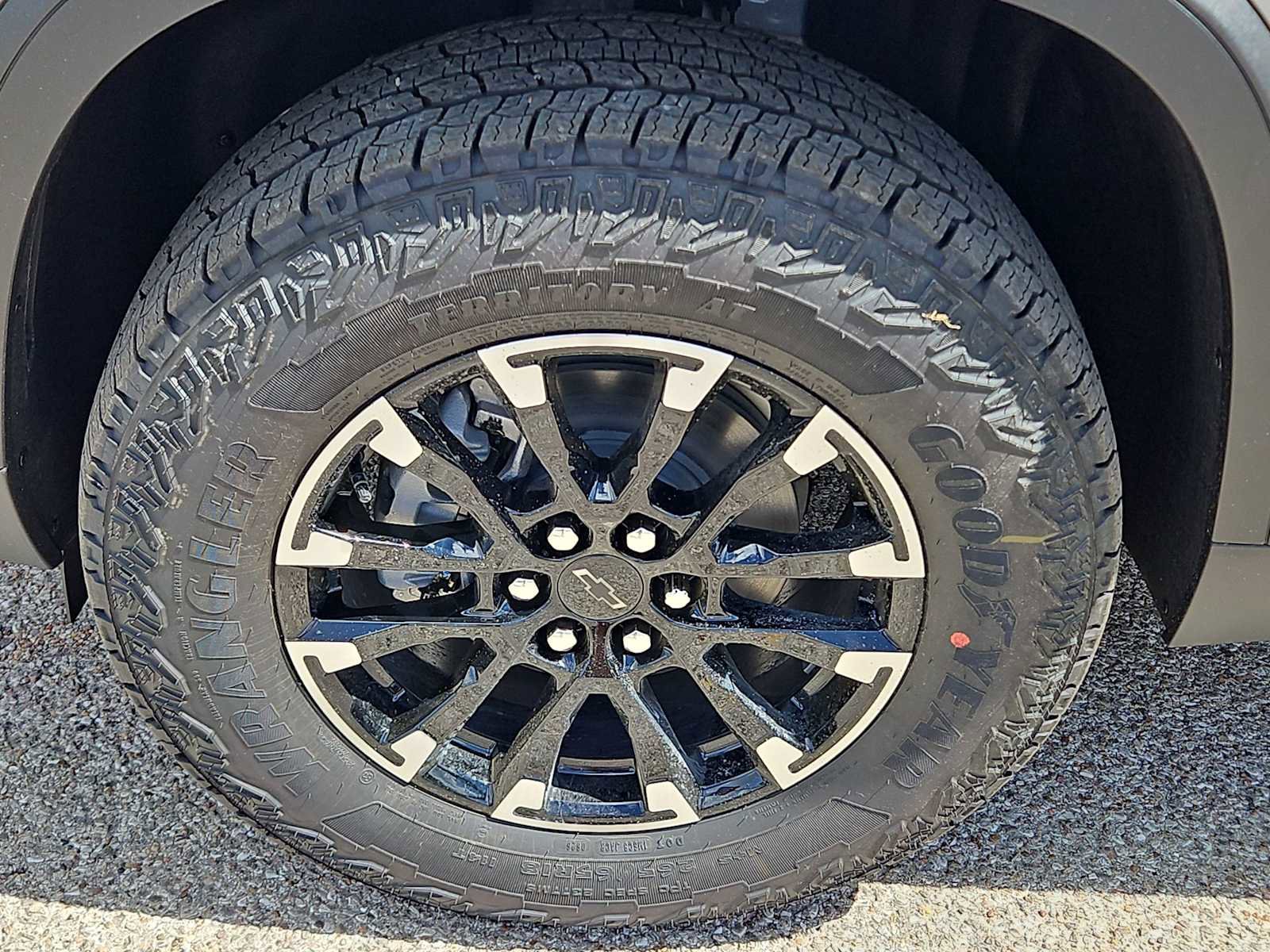 New 2026 Chevrolet Traverse Z71 w/ Enhanced Driving Package image 12