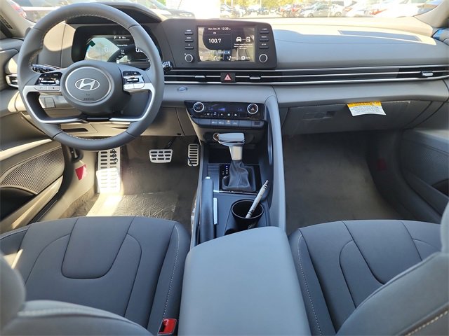 New 2025 Hyundai Elantra Sport image 10