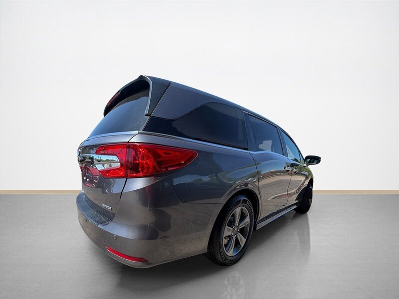 Used 2019 Honda Odyssey Touring image 4