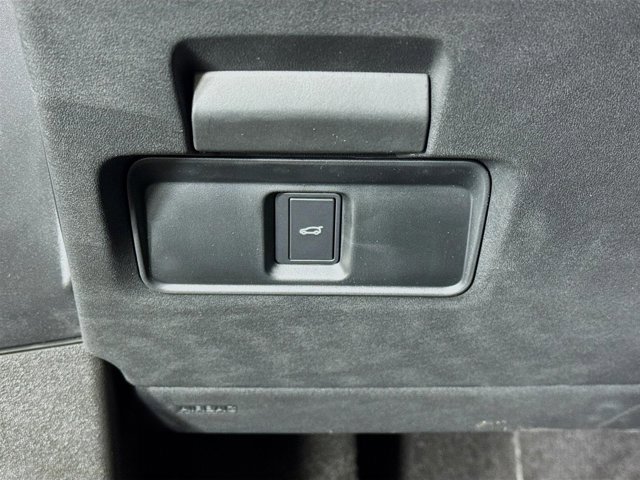 Used 2026 Land Rover Range Rover Evoque S image 10