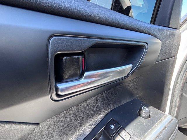 Used 2023 Toyota Highlander XLE FWD image 7