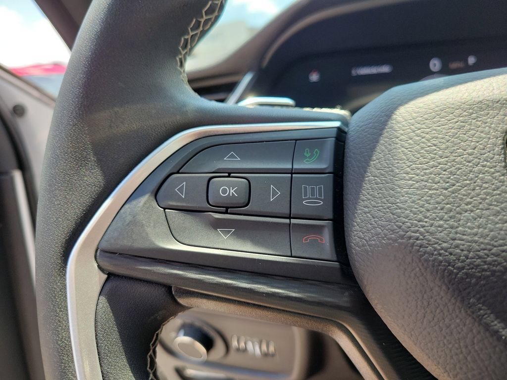 Used 2024 Jeep Grand Cherokee Laredo X AWD/4WD image 20