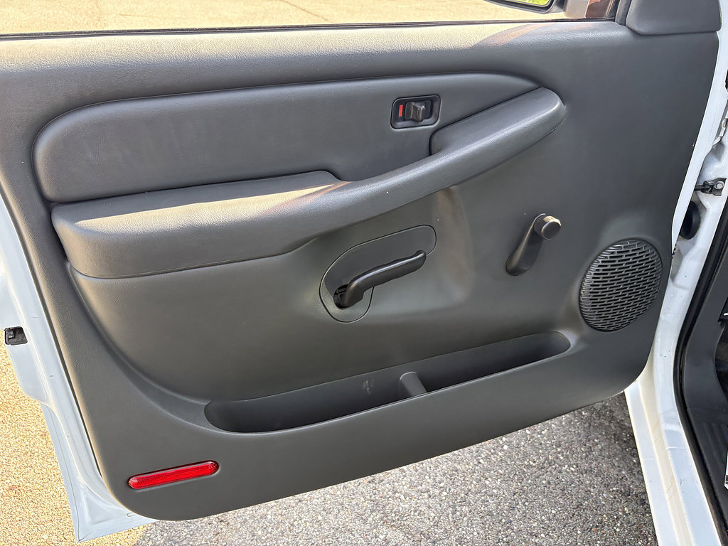 Used 2007 GMC Sierra 1500 W/T RWD image 18