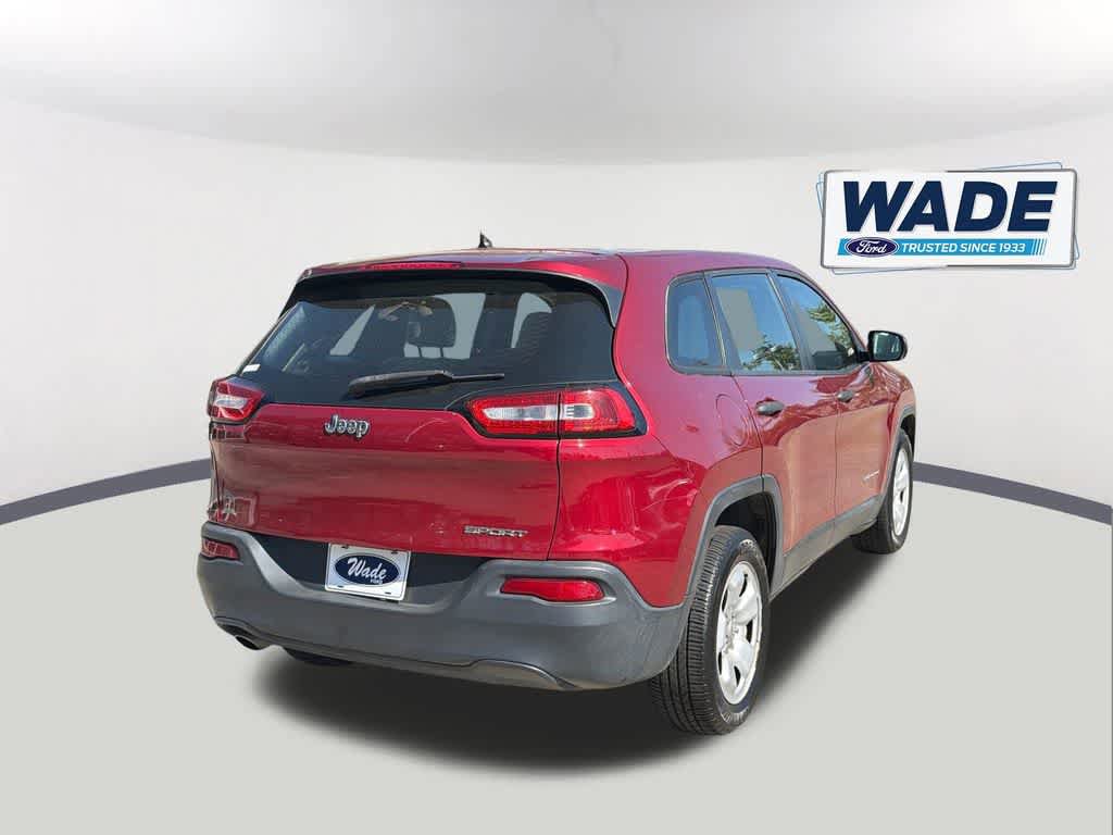 Used 2015 Jeep Cherokee Sport image 5
