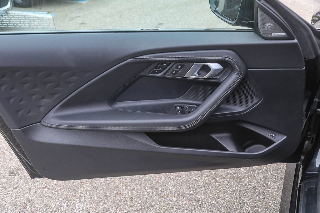 Used 2025 BMW 230i Coupe w/ Premium Package RWD image 24