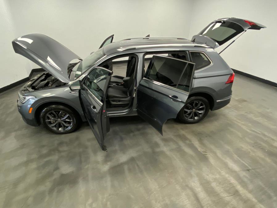 Used 2023 Volkswagen Tiguan SE AWD/4WD image 46