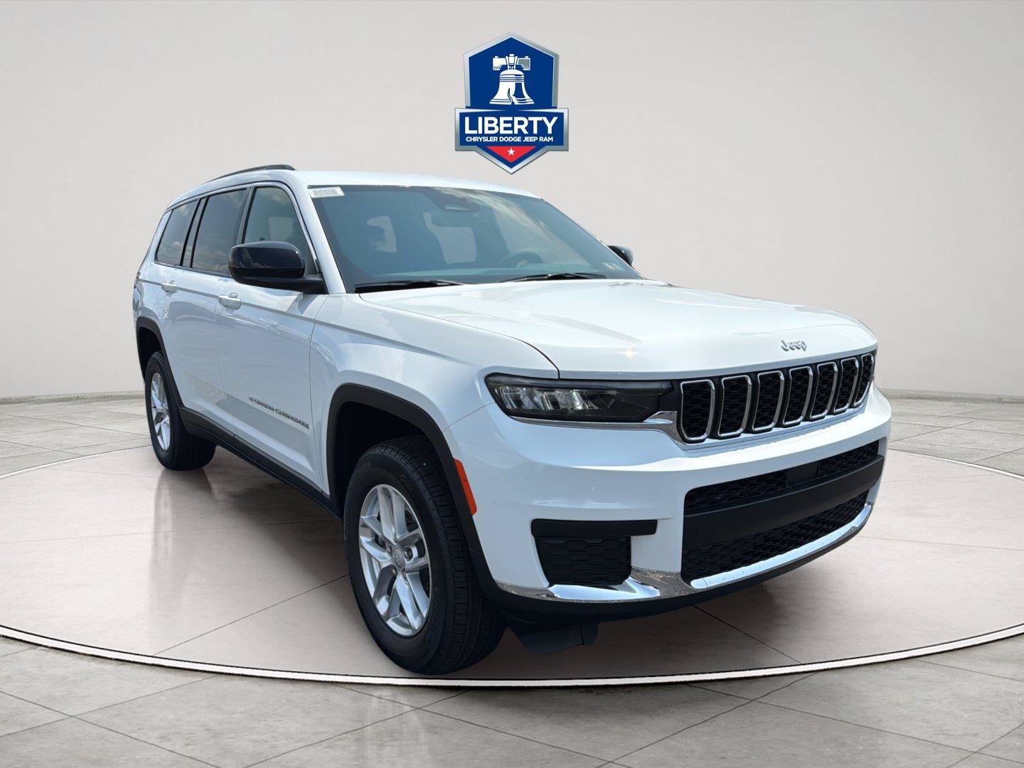 New 2026 Jeep Grand Cherokee L Laredo AWD/4WD image 16