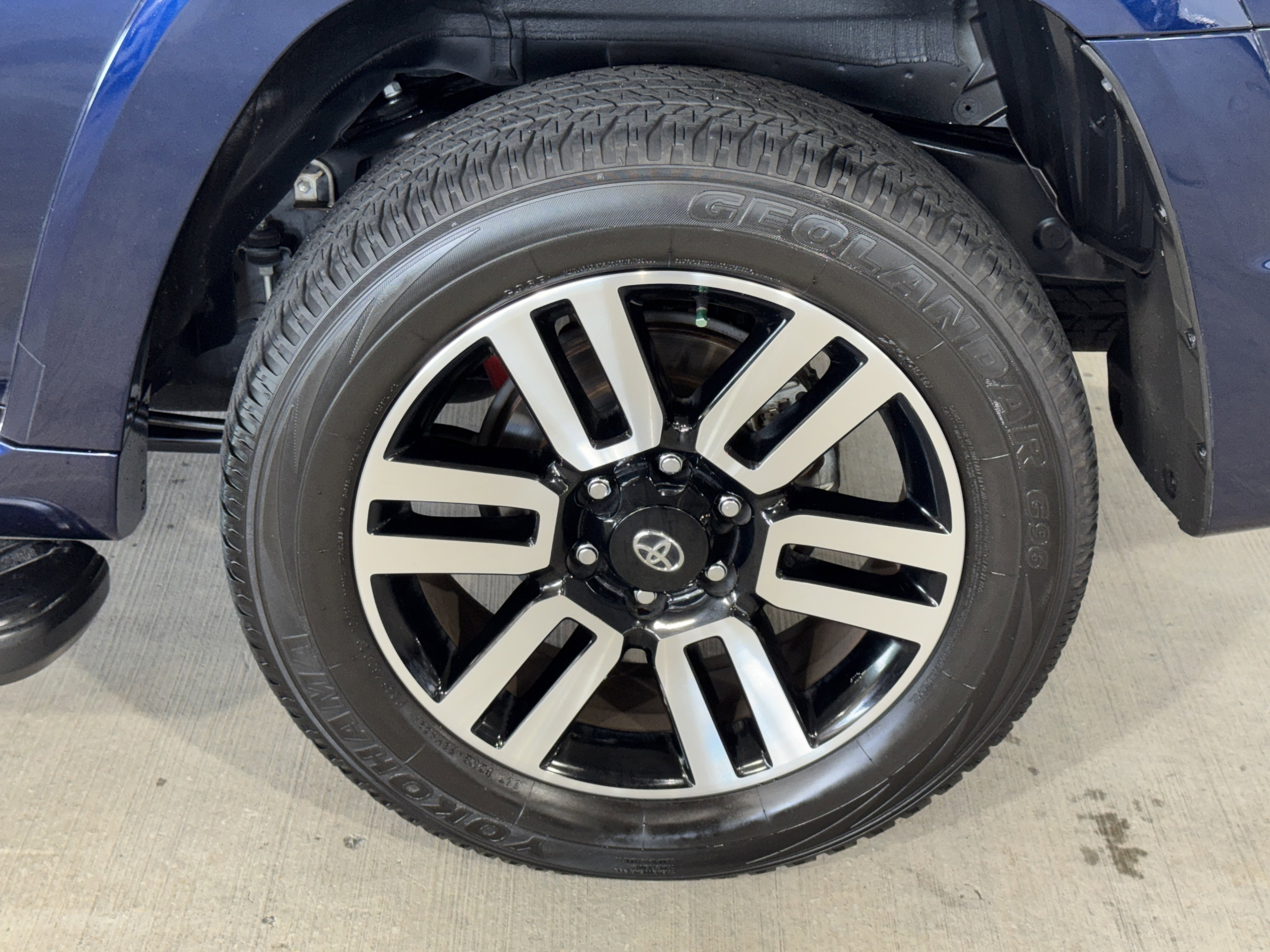 Used 2022 Toyota 4Runner Limited RWD image 35