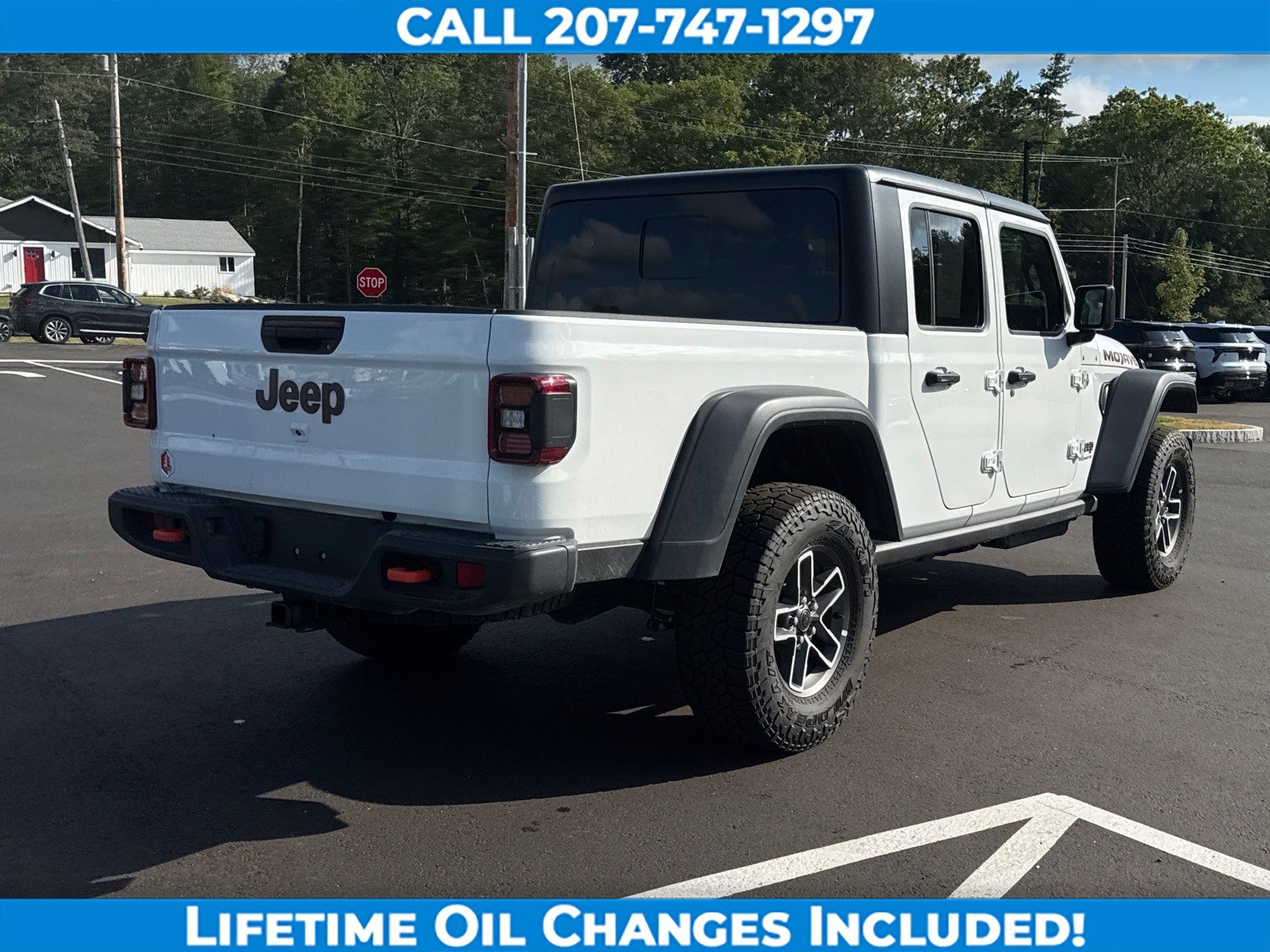 Used 2026 Jeep Gladiator Mojave AWD/4WD image 5